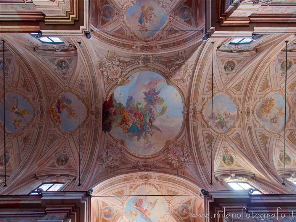 Busto Arsizio (Varese, Italy) - Vault of the first transept of the Basilica of St. John Baptist